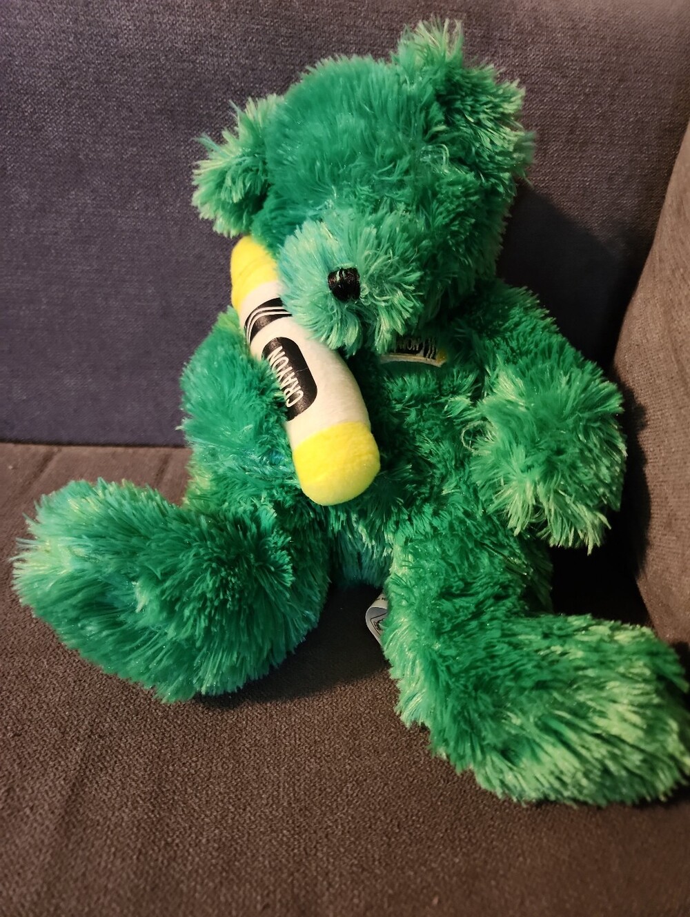 Green Plush Teddy Bear Holding Crayon - Kids Toy 2005 Toy Network